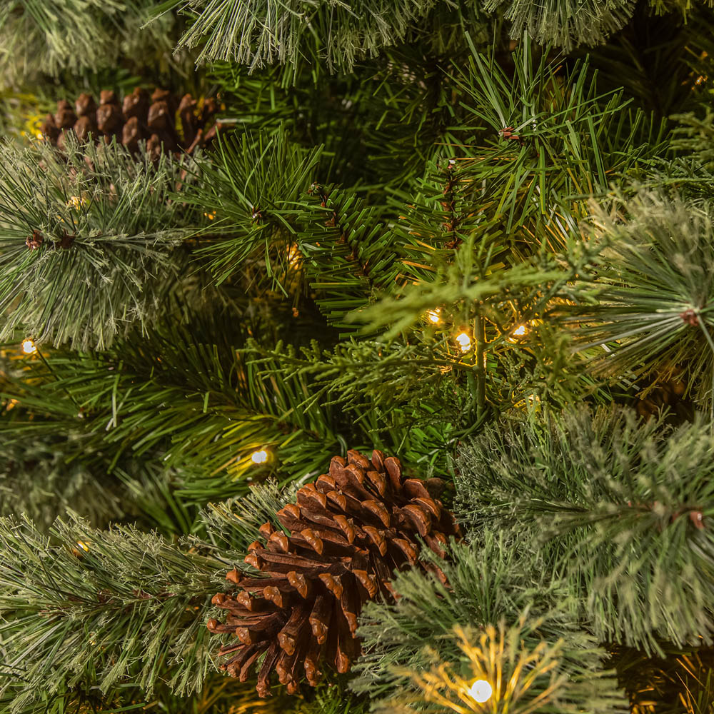 The Christmas Centre Pre-Lit Hampton Artificial Xmas Tree 6.5ft Image 3