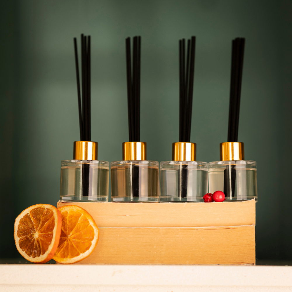 Marco Paul 4 Piece Reed Diffuser Christmas Gift Set Image 2