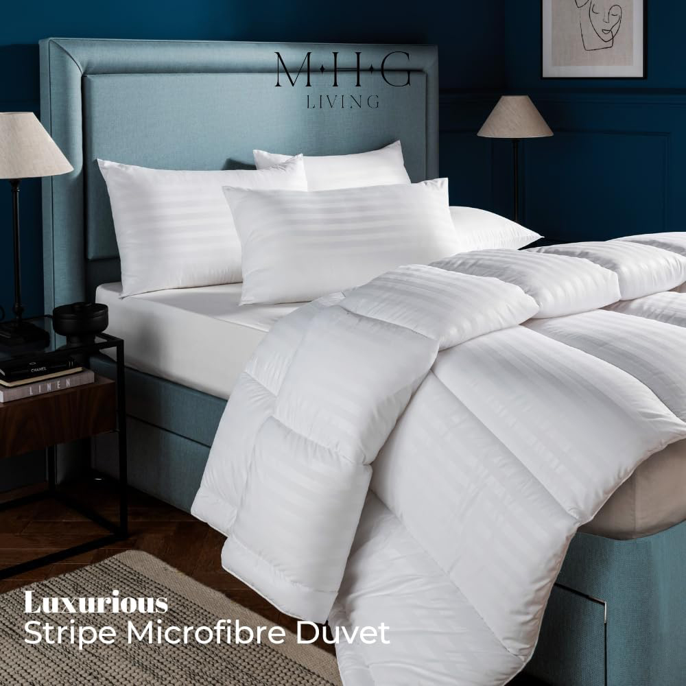 MHG Living Double White Striped Summer Lightweight Hollowfibre Duvet 3 Tog Image 6