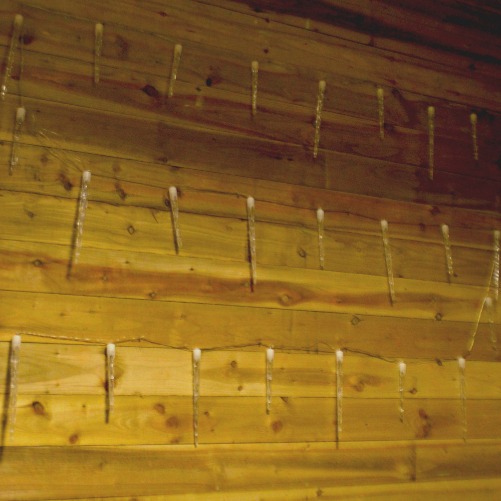 Premier 72 Cool White LED Clear Cable Icicle String Light 6.9m Image 5