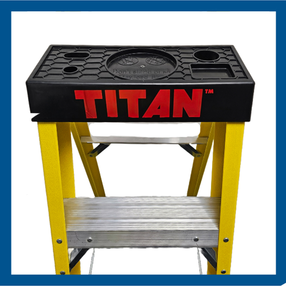 Titan 10 Tread Glassfibre Swing Back Professional Step Ladder Image 3
