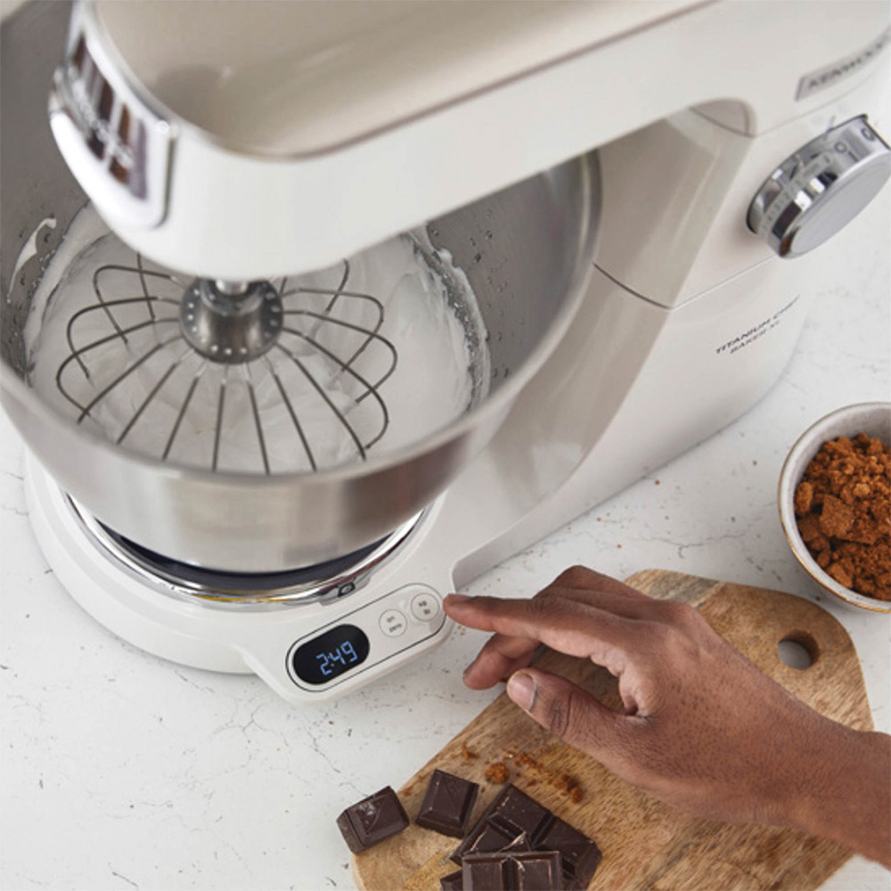 Kenwood Chef Baker KW0306 White 7L Stand Mixer Image 4