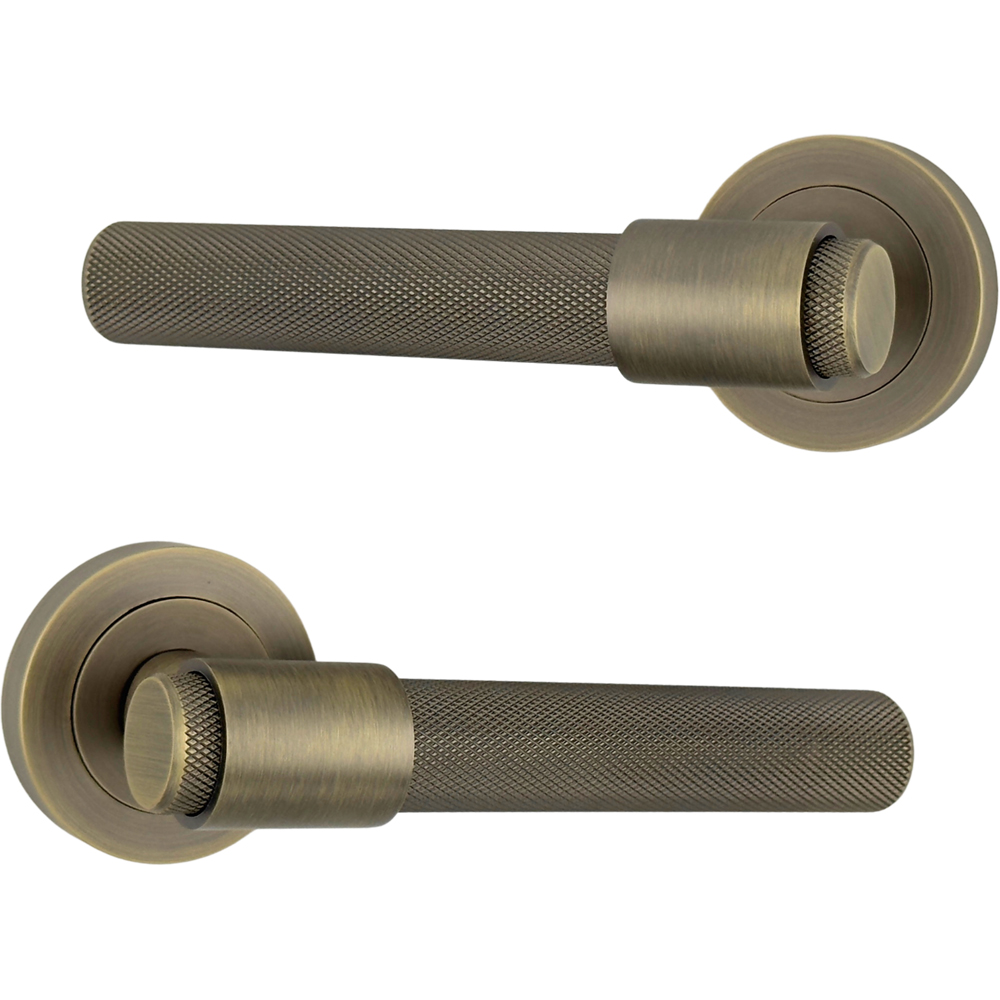 AXS Hardware Dakota Antique Brass Knurled Bathroom Door Handles on Rose 2 Pack Image 3