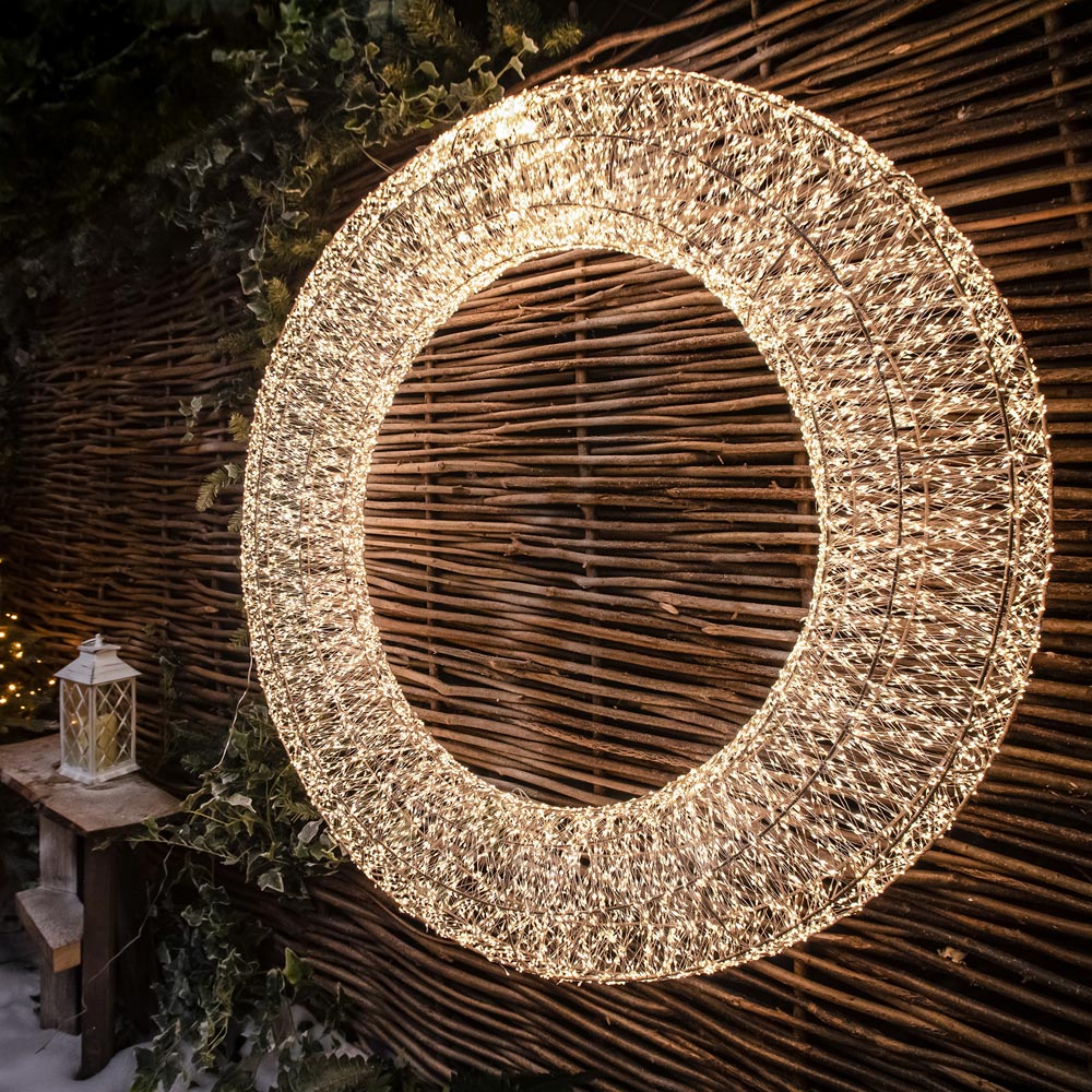 The Christmas Centre 15000 Warm White LED Micro Lights Pre-Lit Gold Light-Up Wreath 116cm Image 3