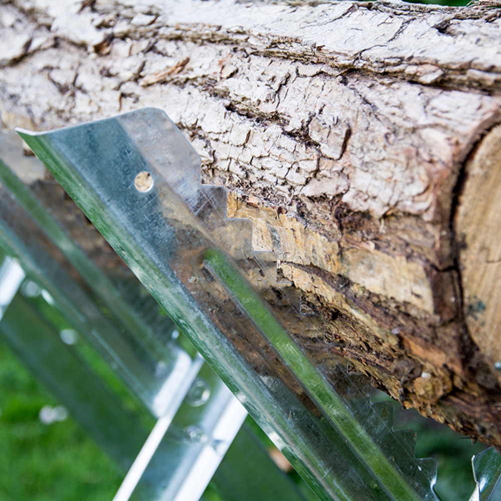 The Handy Foldable Serrated Edged Saw Horse Image 3