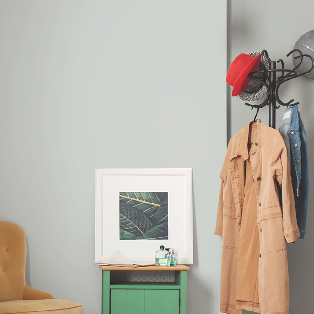 Johnstones Silk Emulsion Paint Frosted Silver Image 4