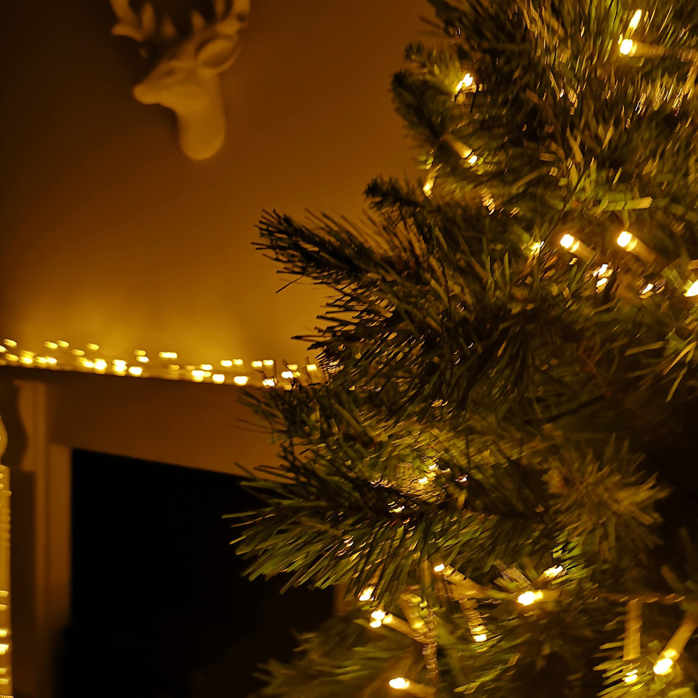 Samuel Alexander TreeBrights 750 Vintage Gold LED Clear Cable Christmas String Lights 18.7m Image 9