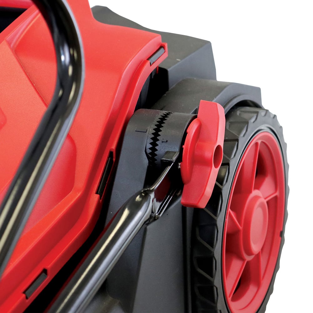 Ewbank EWPSM020 MULTISWEEP Manual Push Sweeper Image 4