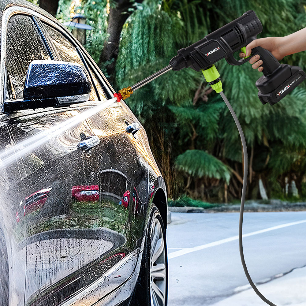 Living and Home GT200026 260W Black Cordless Handheld Pressure Washer with Battery and 5m Hose Image 7