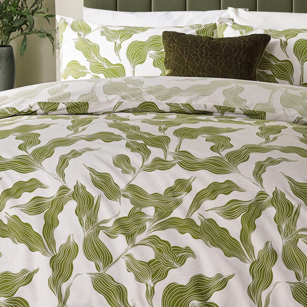 Hoem Super King Size Lauro Green Printed 144 Thread Count Reversible Duvet Set Image 2