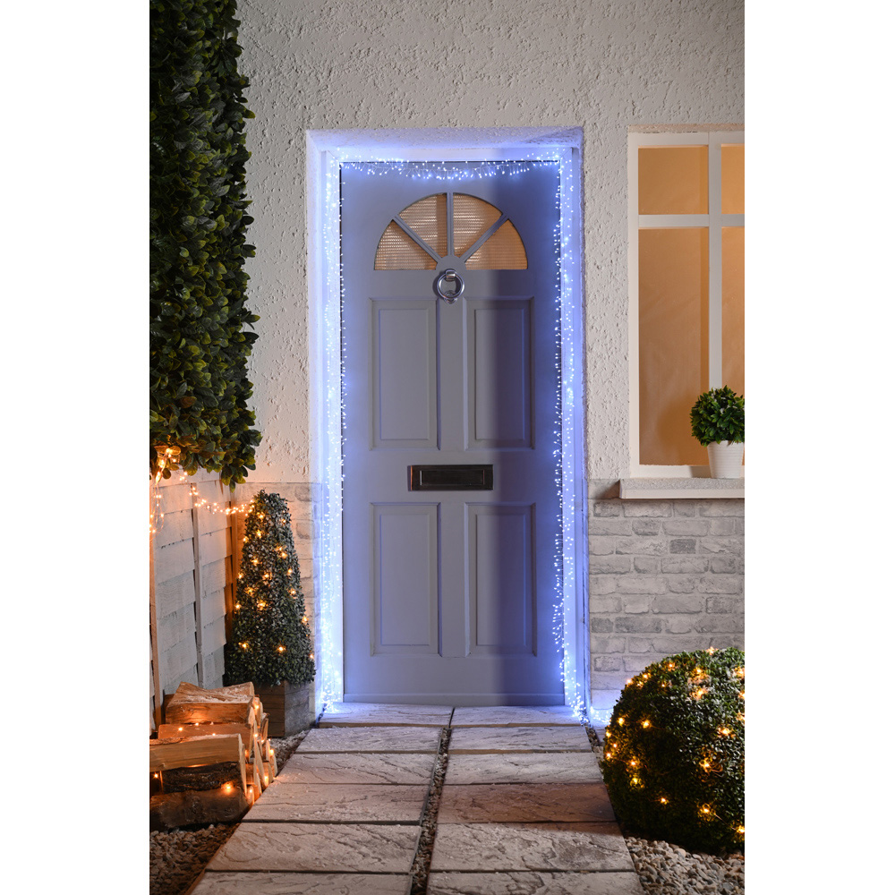 Festive 880 White LED Door Light Kit 5.5m Image 2