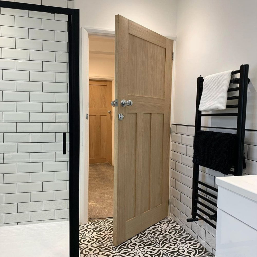 Oak Veneer 1930s DX 4 Panel Internal Door 2040 x 726 x 40mm Image 5