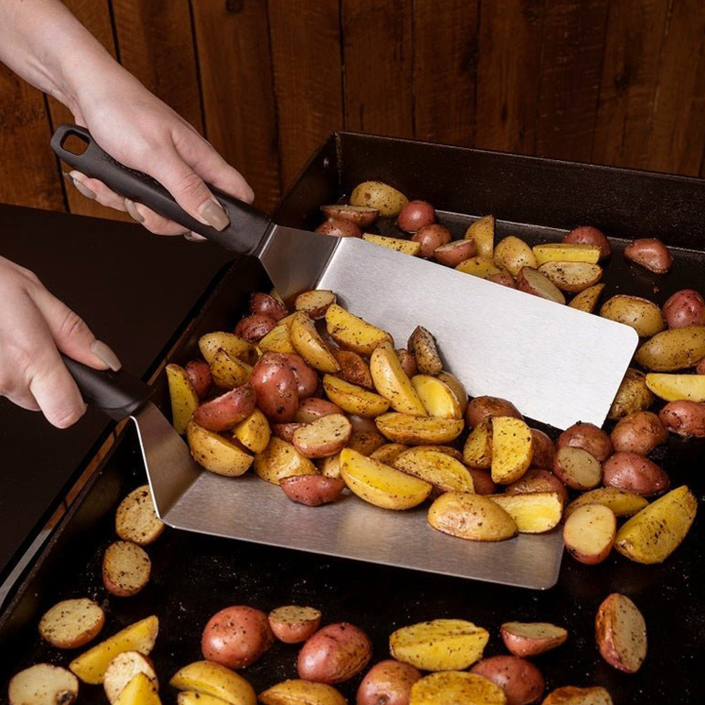 Blackstone Griddle Basics Kit 5 Piece Image 2