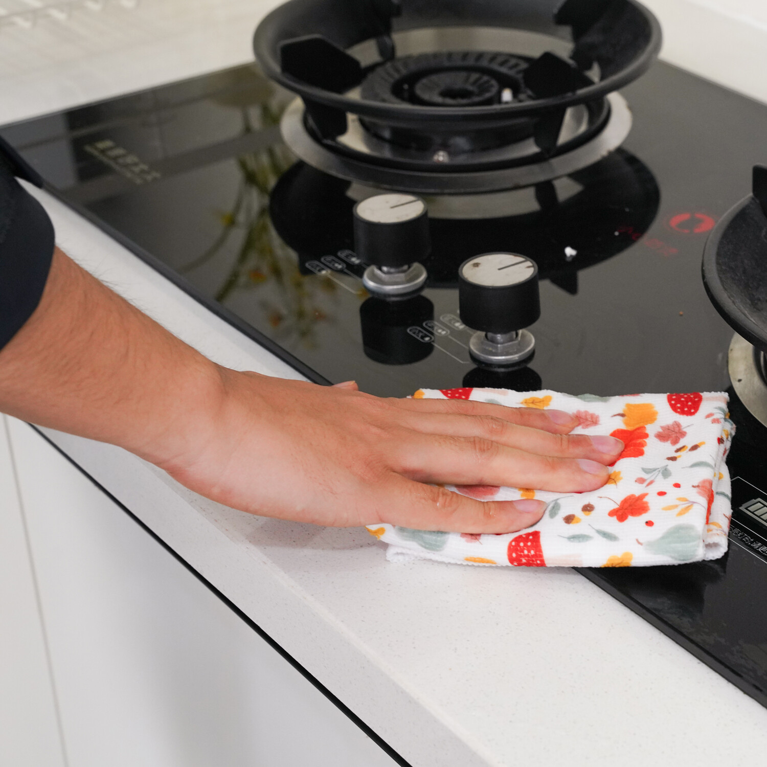 Pack of 3 Autumn Pumpkin Microfibre Cloths White Image 5