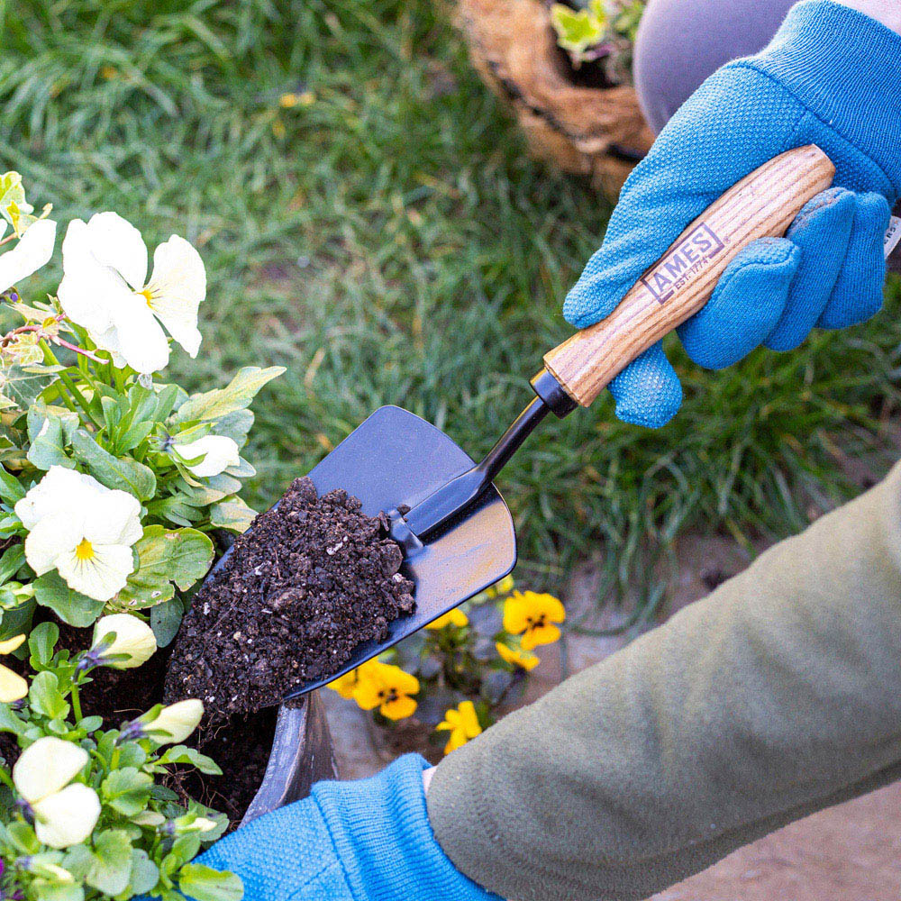 AMES Tools Carbon Steel Garden Hand Trowel Image 4