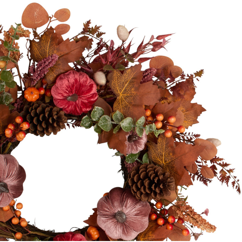 Autumnal Plum Wreath Image 4