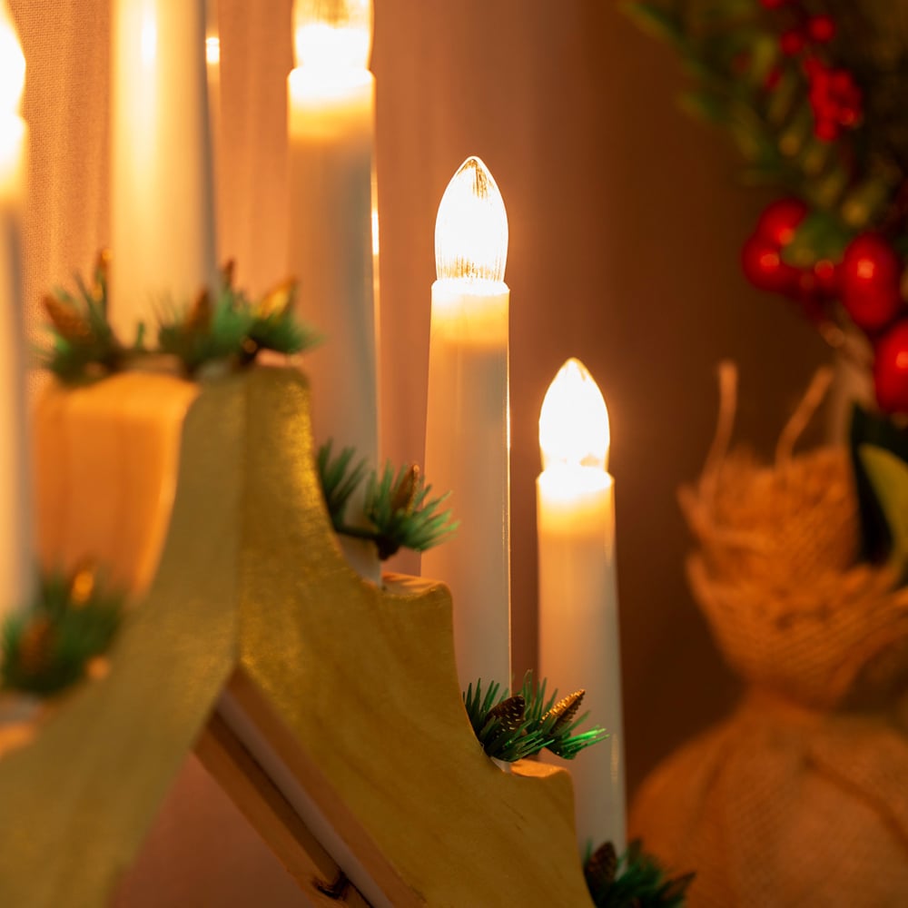 The Christmas Workshop 7 LED Pine Wooden Candle Bridge Light Image 3