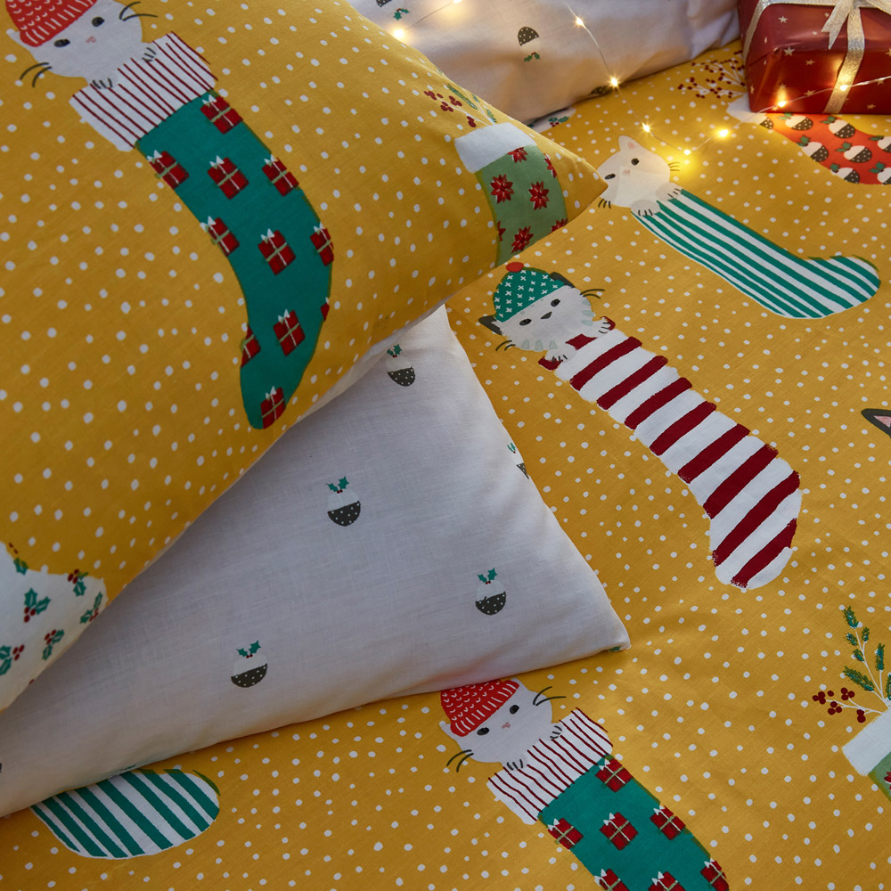 furn. Meowy Christmas Toddler Ochre Festive Duvet Cover Set Image 3