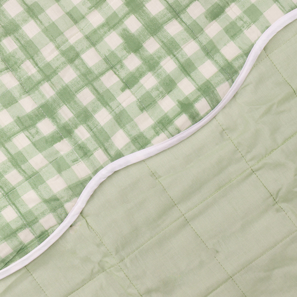 Furn Sage Scallop Quilted Bedspread 265 x 265cm Image 4