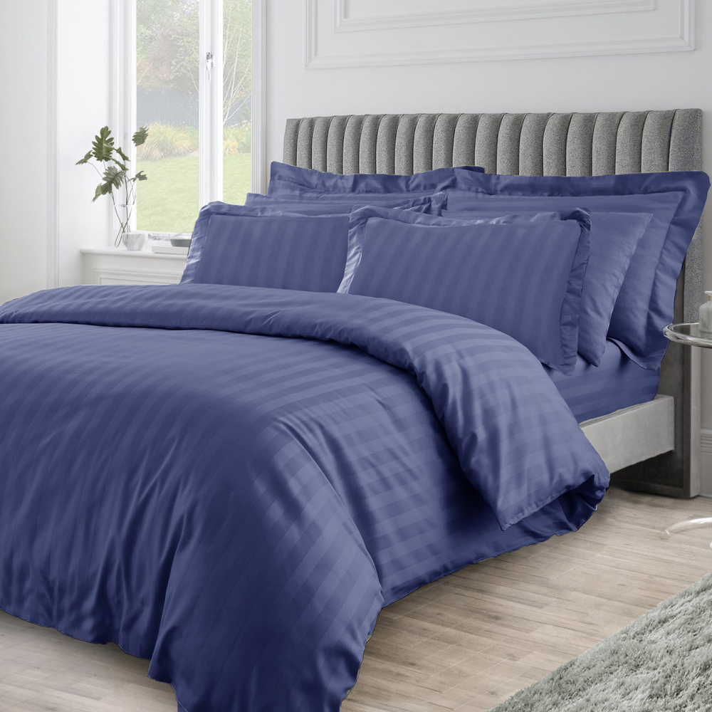 Velosso Hilton Super King Size Navy Stripe Duvet Set Image