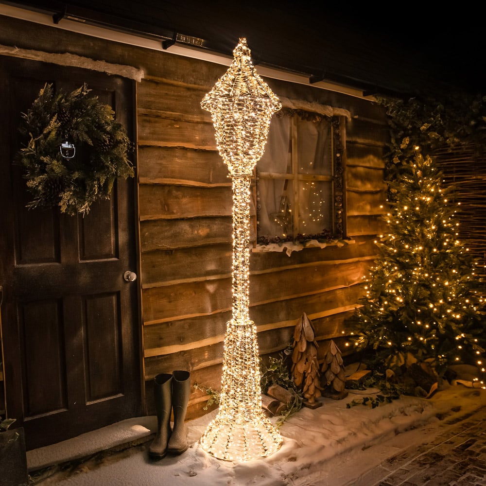 The Christmas Centre 1900 Warm White LED Micro Lights Pre-Lit Gold Laser Lit Lamp Post 230cm Image 4