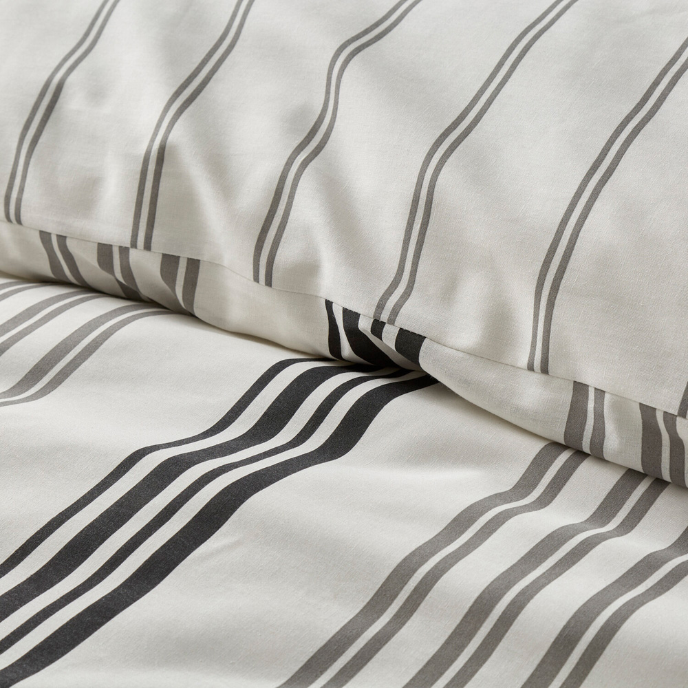 Linear Stripe Bedding Set Monochrome Double Image 5