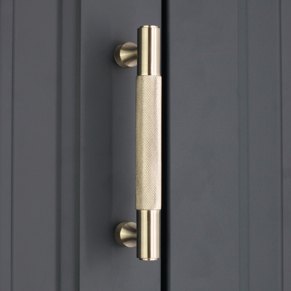 Spira Brass Satin Silver Knurled Bar Handle 360mm Image 2