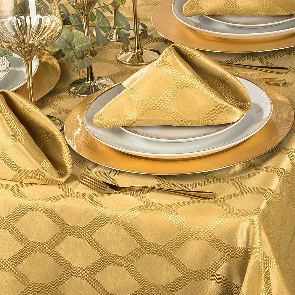 Waterside Geo Gold 9 Piece Tablecloth Set Image 3