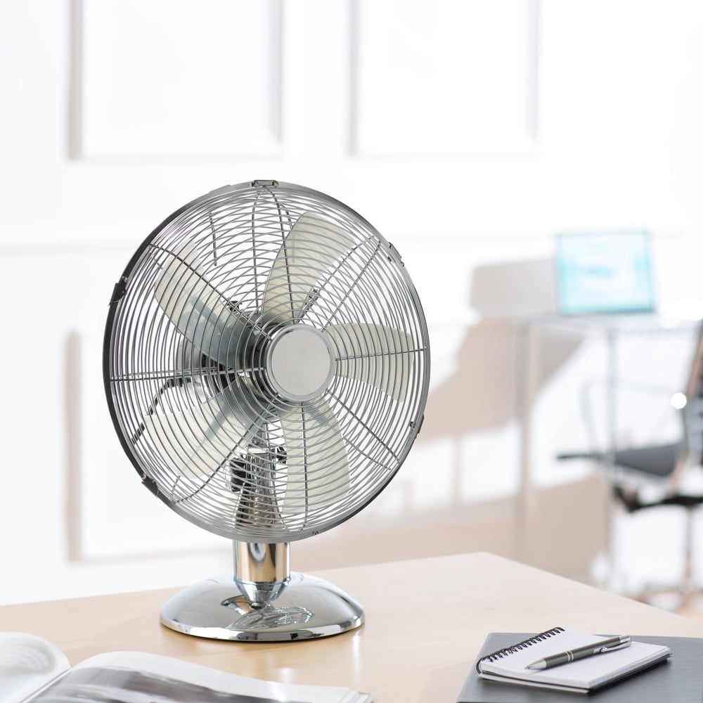 Daewoo Chrome Desk Fan 12 inch Image 2