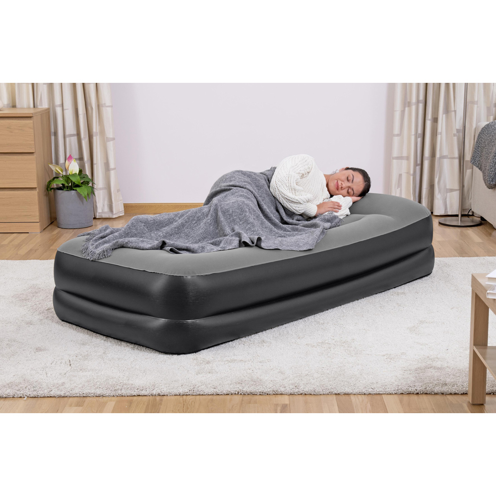 Bestway Twin Tritech Inflatable Air Mattress with Built-in AC pump Image 6