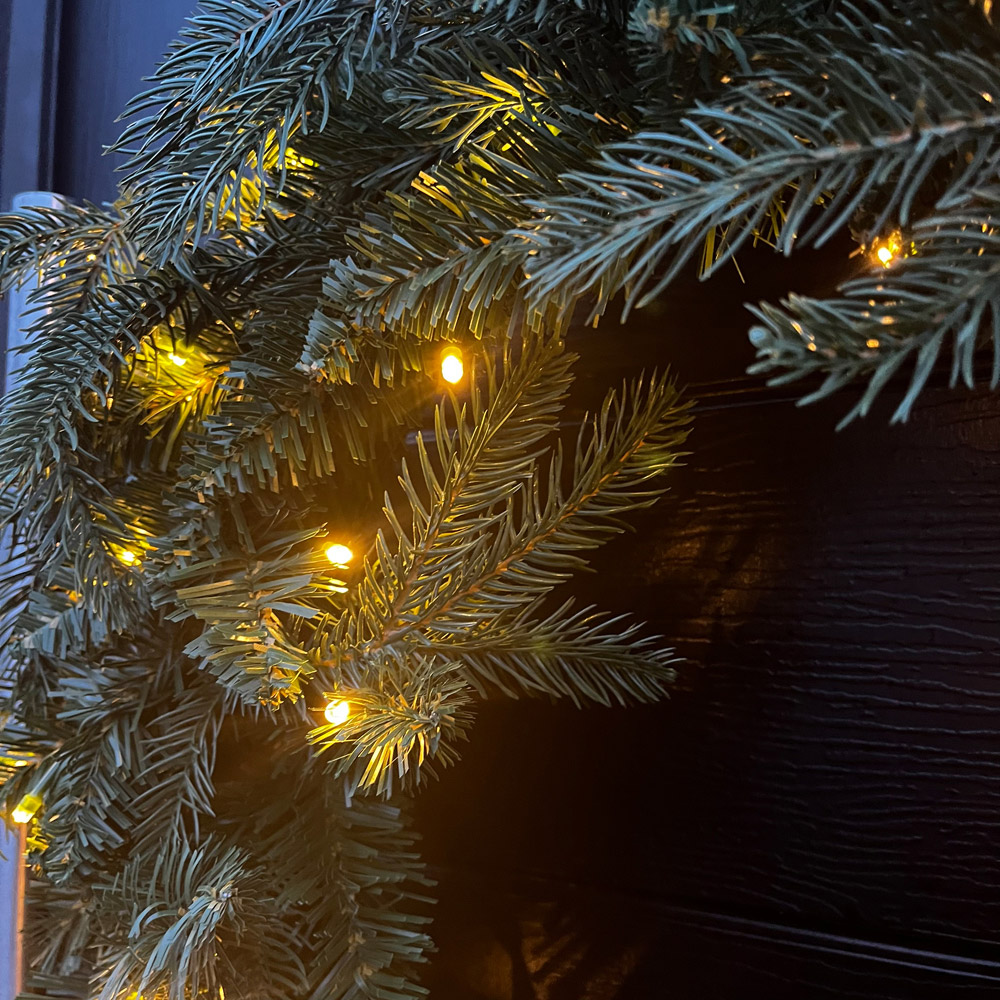 Festive Christmas Pre-Lit Green Wreath 60cm Image 3