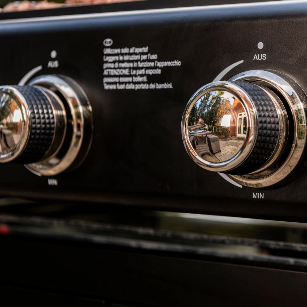 Blazebox 3 Burner Gas BBQ Complete Kit Image 6
