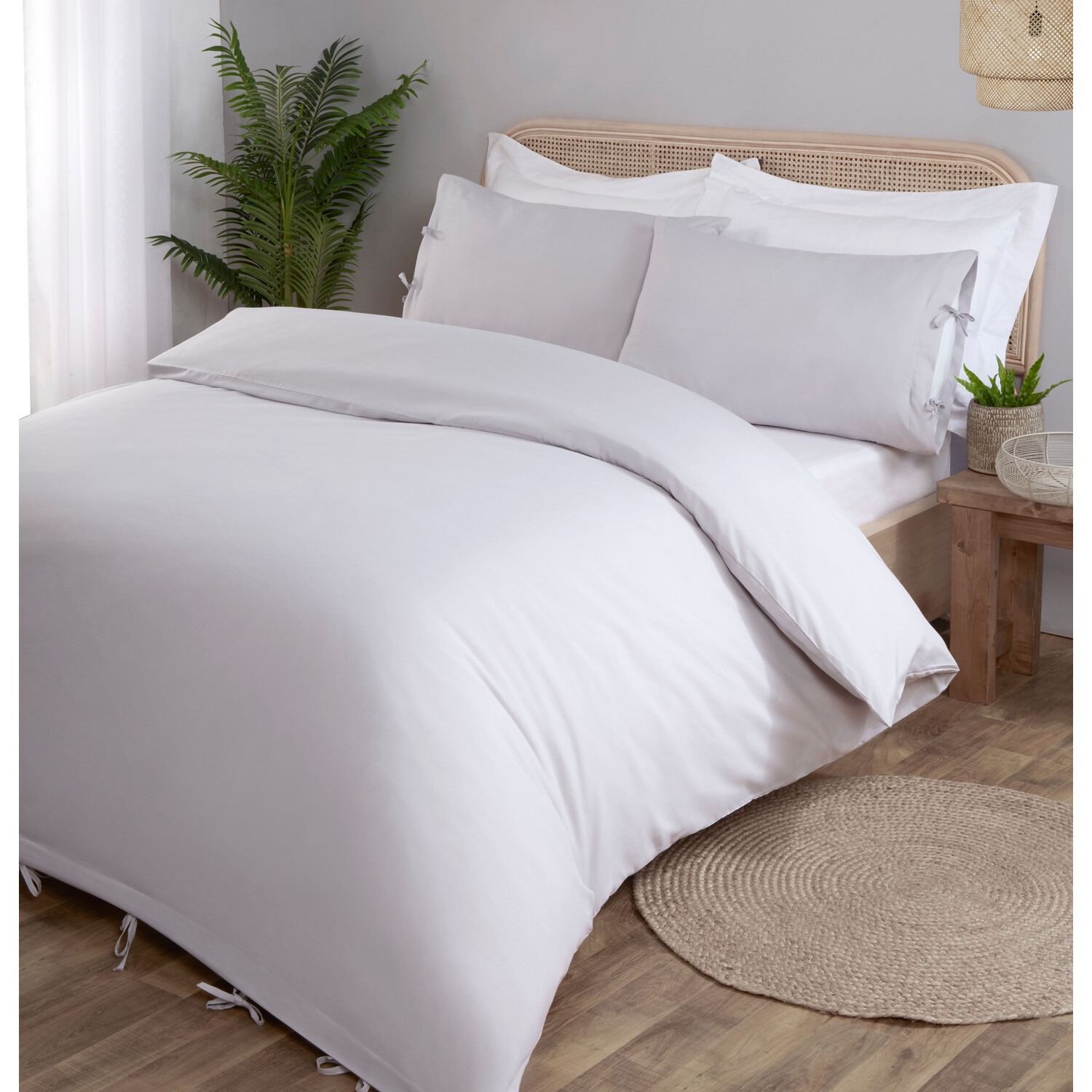 My Home Moda Tied Duvet Cover and Pillowcase Set  - Silver / King size Image 2