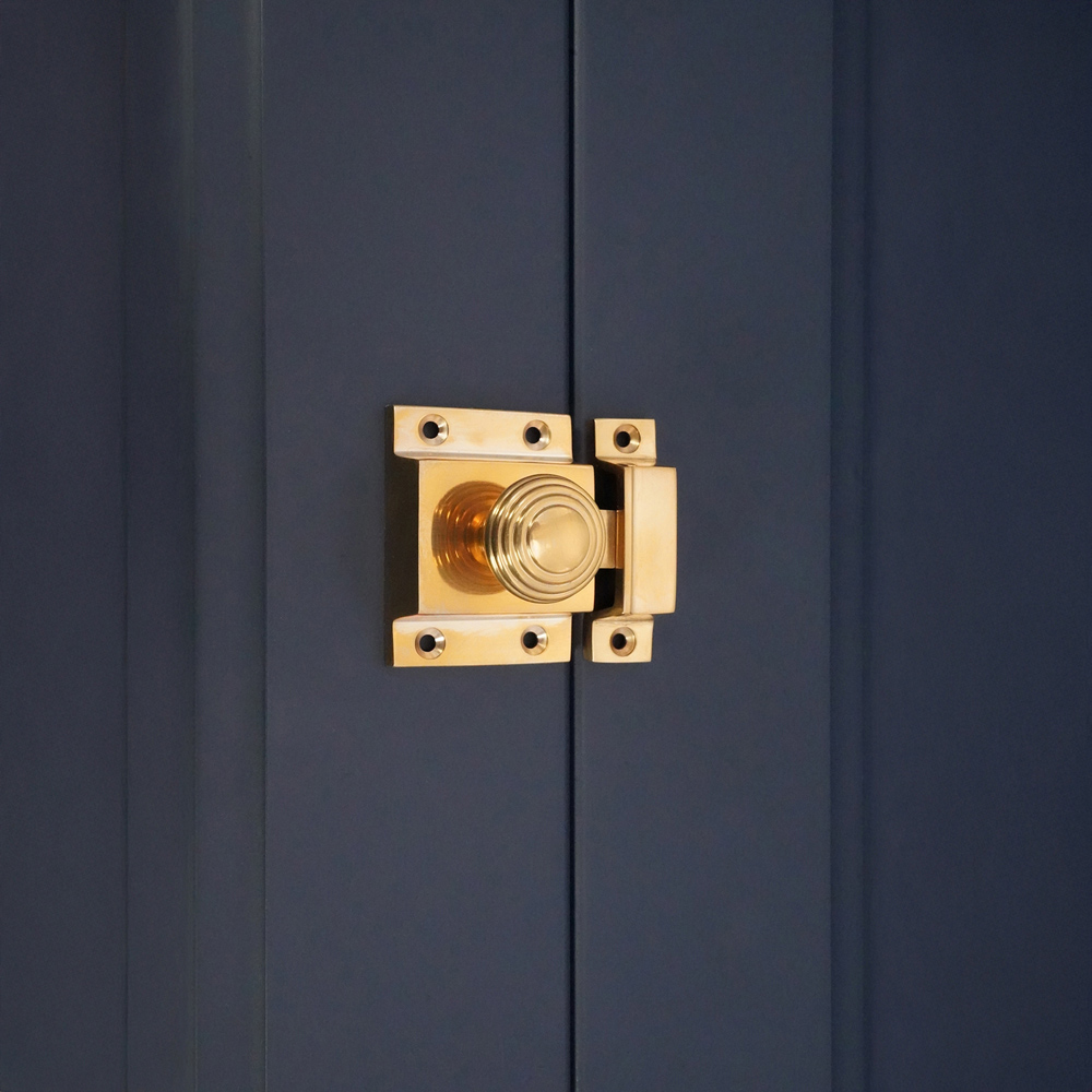 Spira Brass Beehive Polished Brass Unlacquered Cupboard Catch Image 2