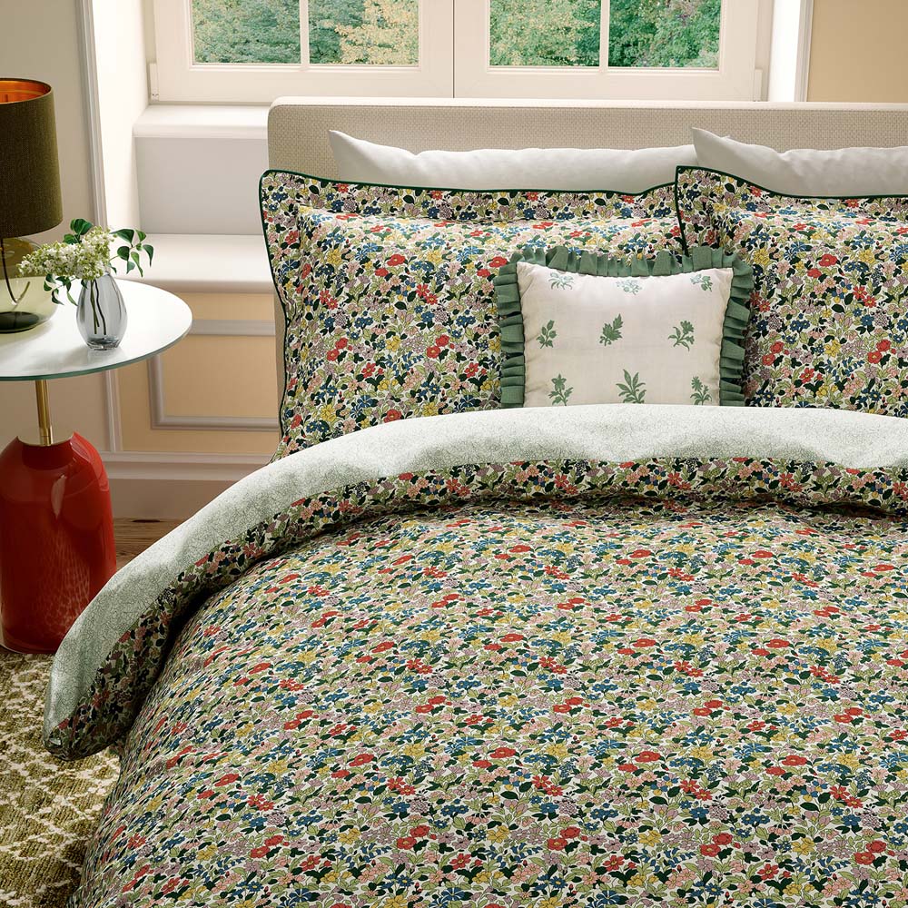 V&A Blossom Harmony King Size Multicolour Duvet Set Image 5