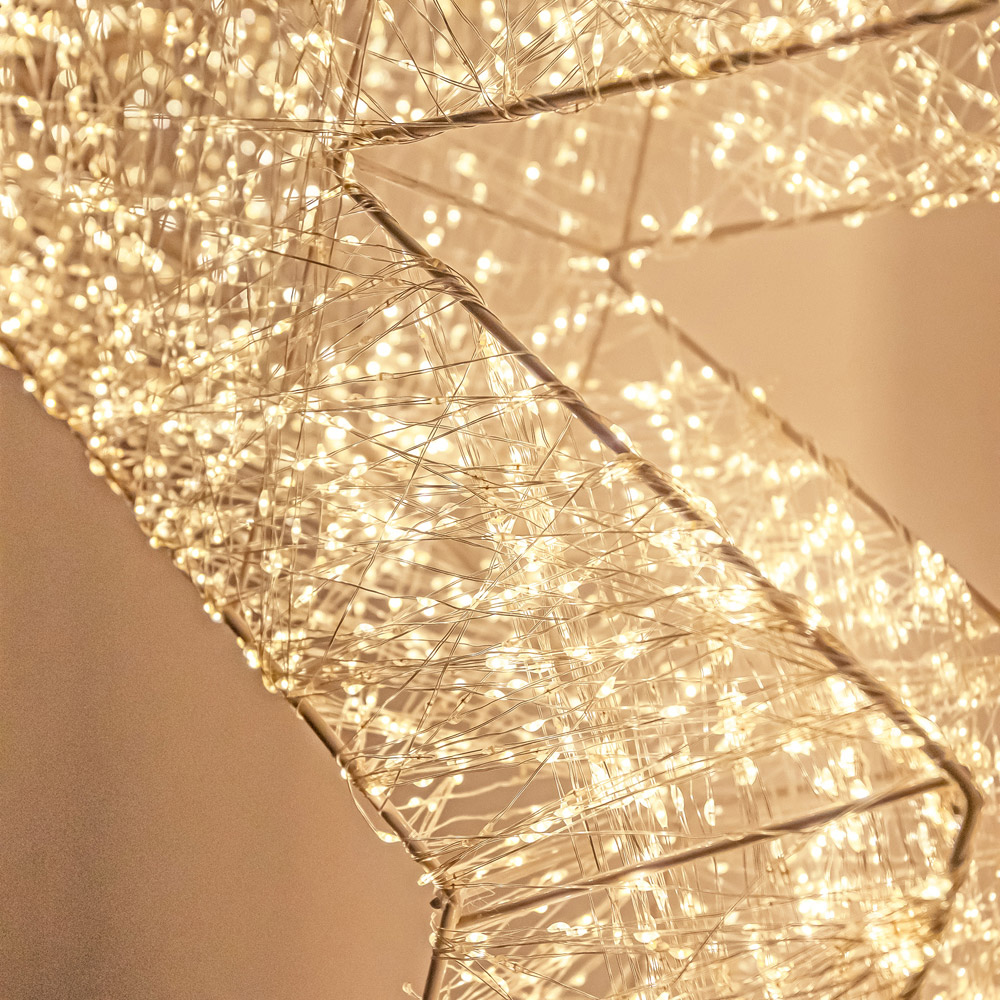 The Christmas Centre 15000 Warm White LED Micro Lights Pre-Lit Gold Light-Up Star 114cm Image 2