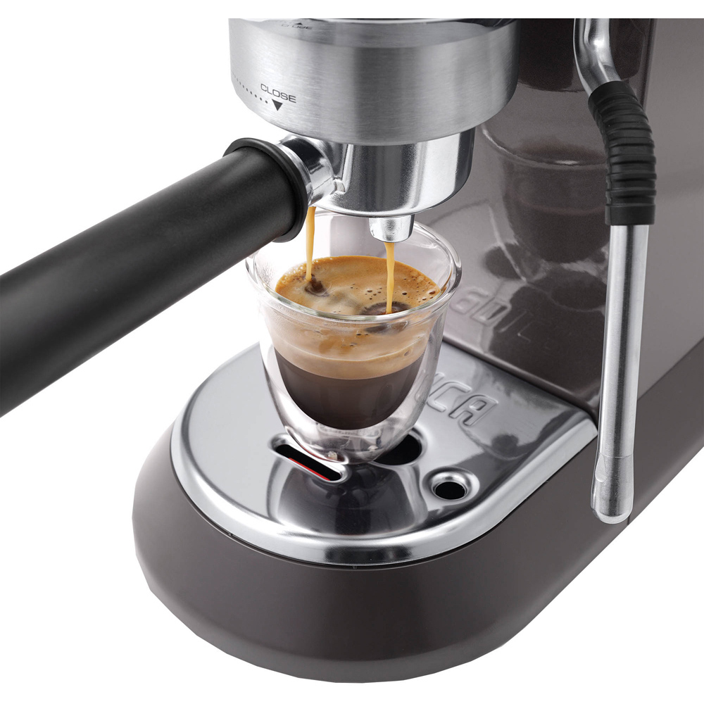 De'Longhi EC885.GY Grey Dedica Arte 1L Manual Coffee Machine Image 3