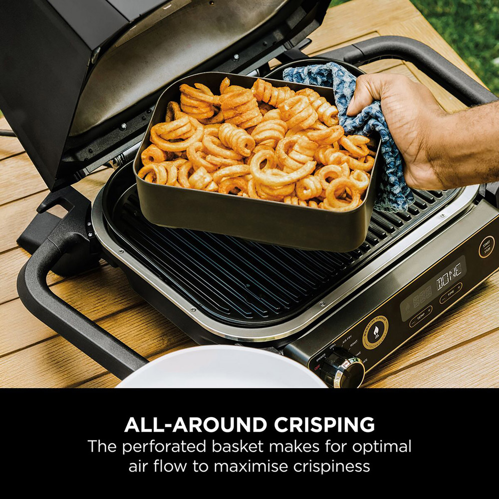 Ninja Woodfire Black Electric BBQ Grill Combo with Crisper Basket Image 3