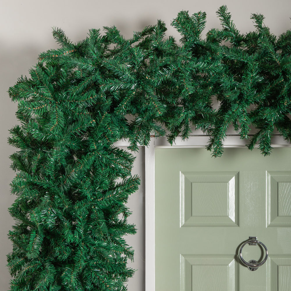 Samuel Alexander Single Door Plain Green Flat Top Christmas Tree Arch with 2000 Tips 8ft Image 7