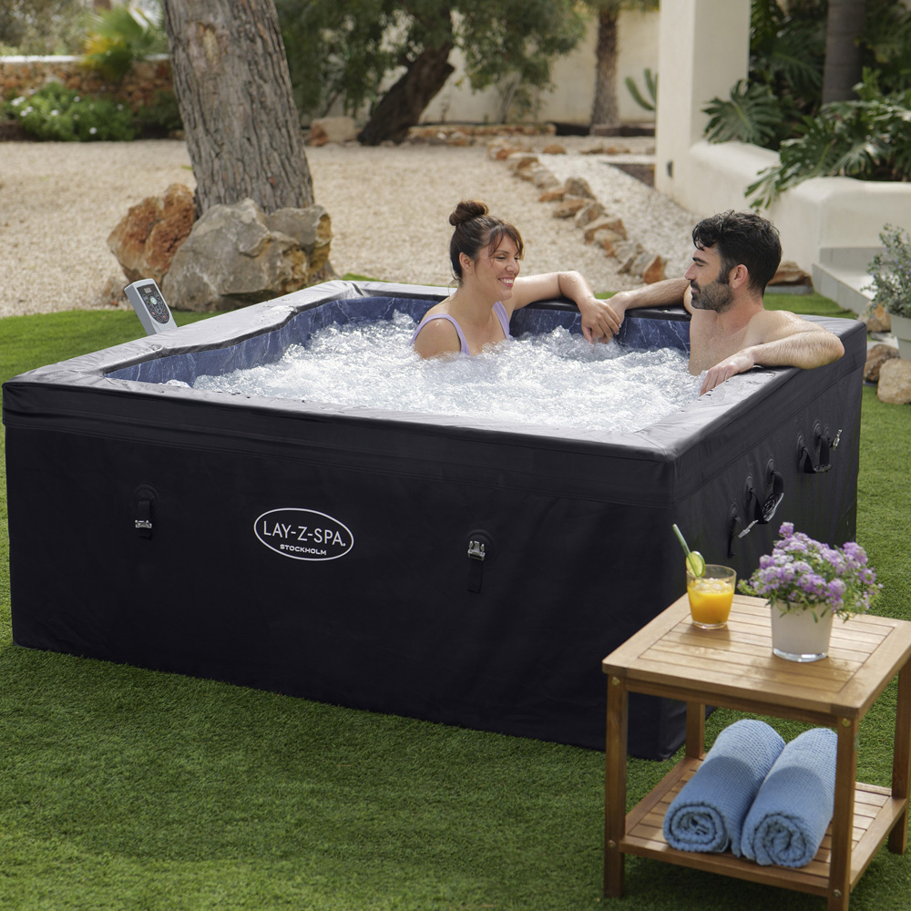 Lay-Z-Spa Stockholm ThermaCore UltraFit AirJet 6 Person Smart Portable Foam Hot Tub 170 x 65cm Image 2