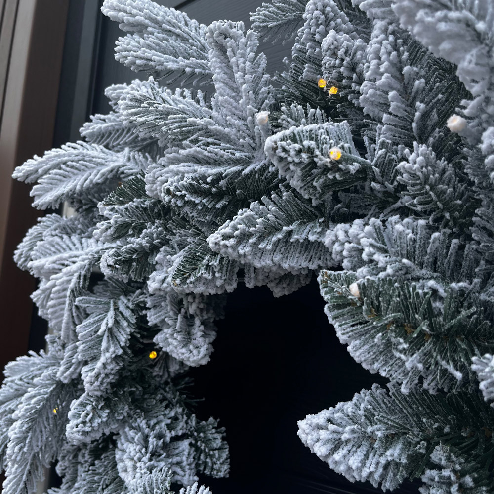 Festive Christmas Pre-Lit Snow Flocked Wreath 60cm Image 4