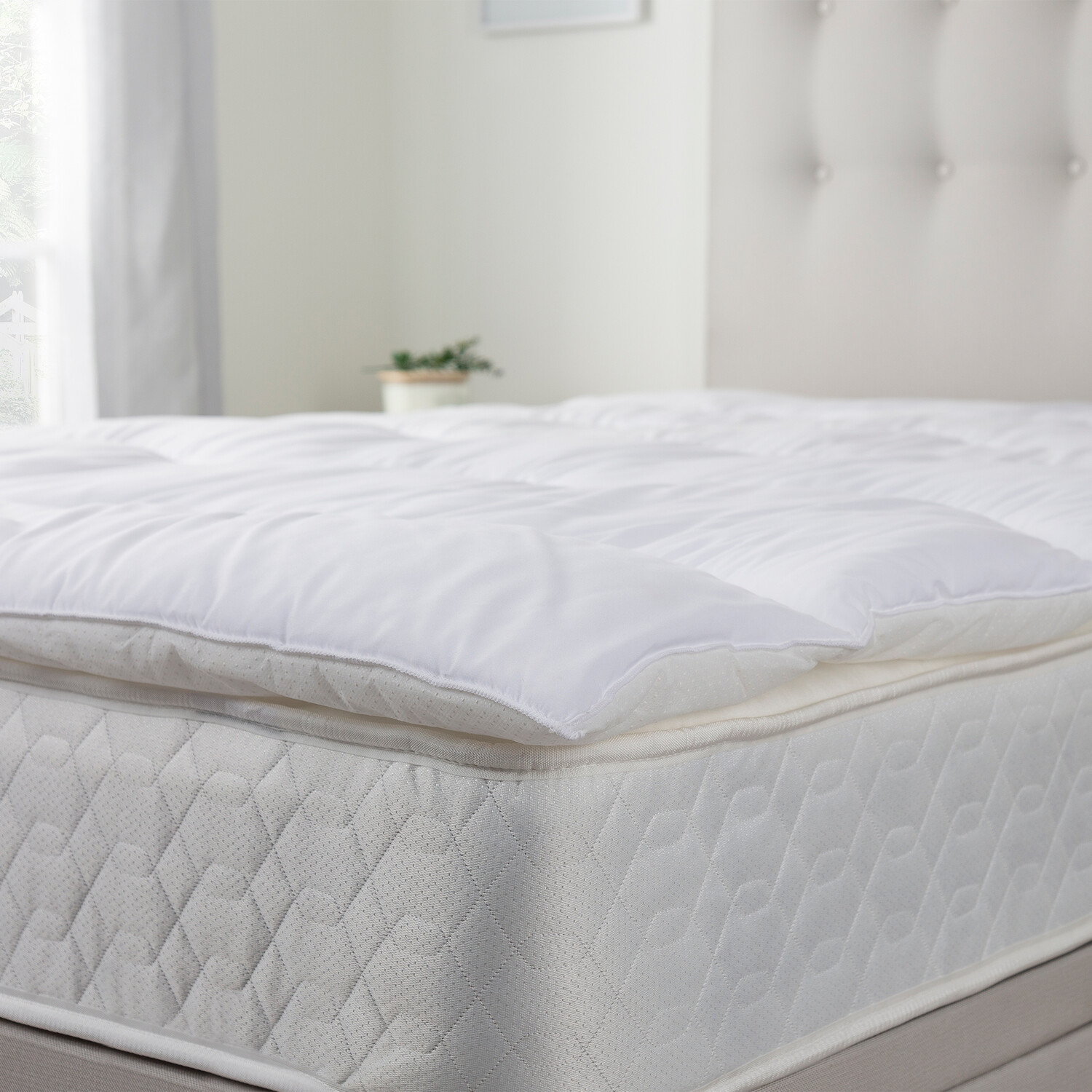 Slumberdown Sleep Soundly Topper - White / Double Image 2