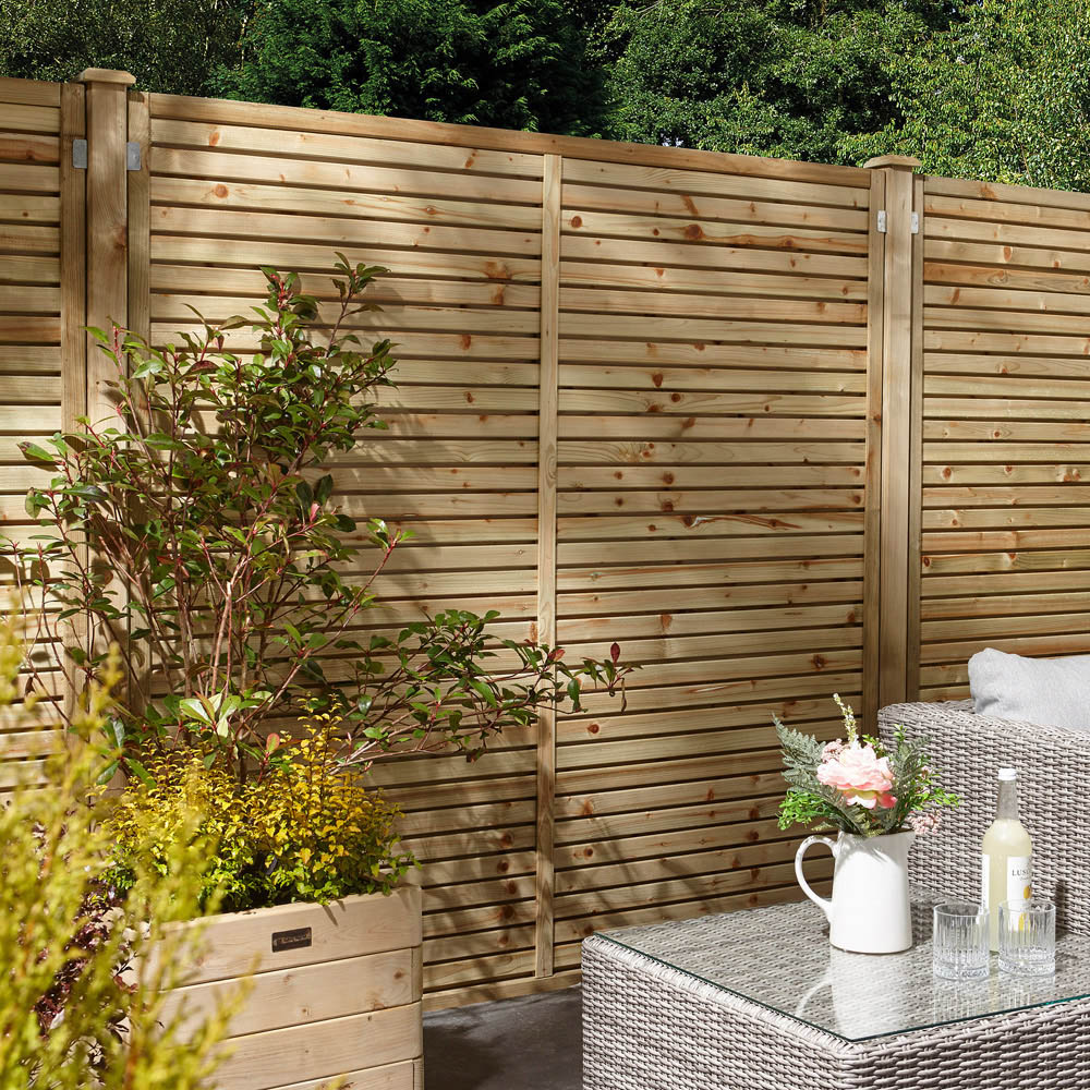 Rowlinson Cheshire Pressure Treated Contemporary Screen 6 x 4ft Image 2