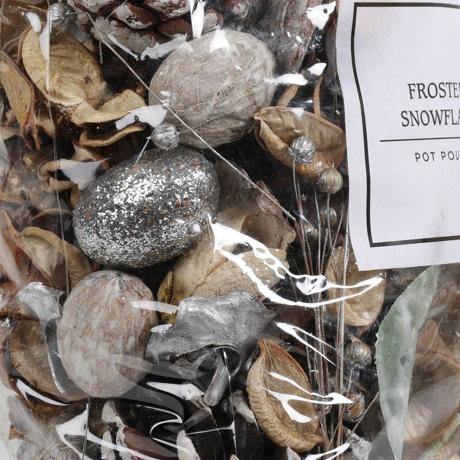 Frosted Snowflake Pot Pourri Image 3
