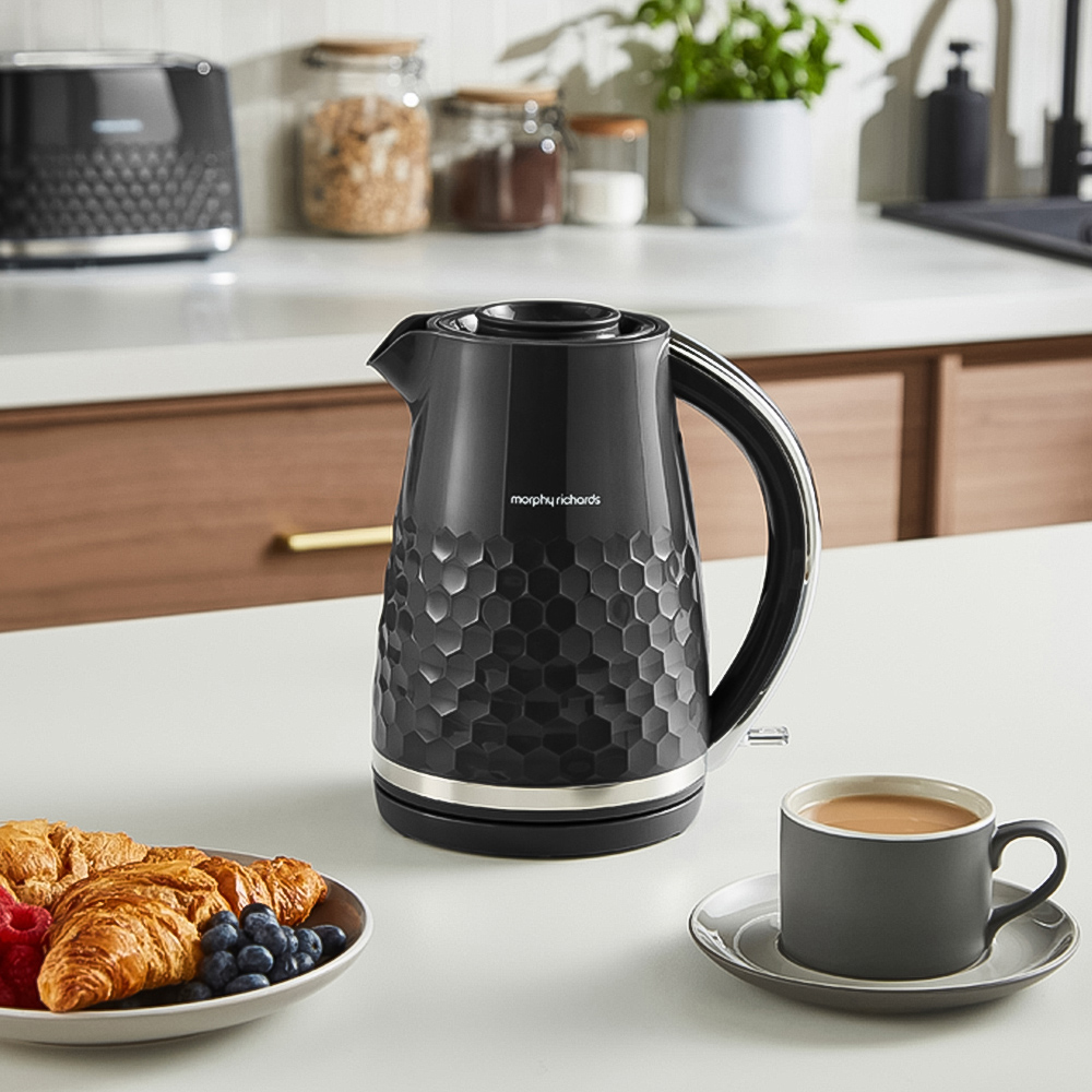 Morphy Richards Hive 108271 Black 1.5L Jug Kettle Image 2