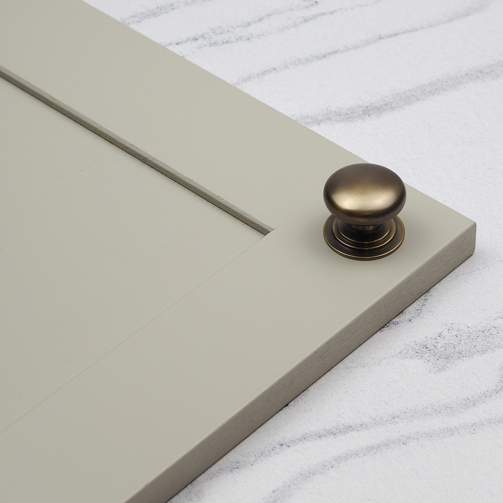 Handle & Home Antique Brass Knob 38mm Image 3