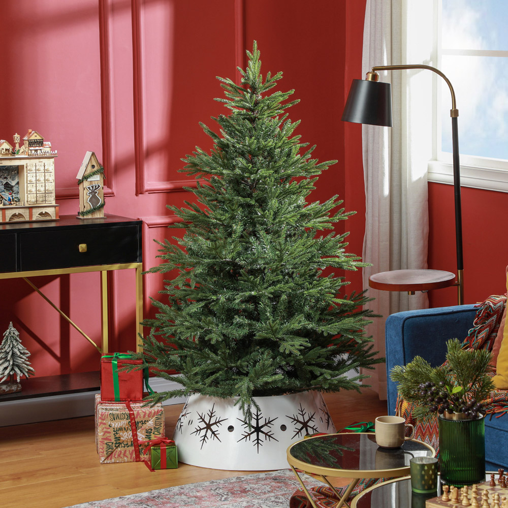 Everglow Green Realistic Artificial Christmas Tree 5ft Image 2