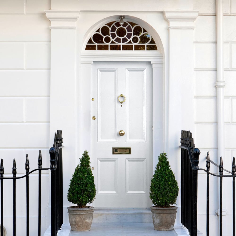 Crown Non Drip Gloss Wood and Metal Paint Pure Brilliant White 2.5L Image 6