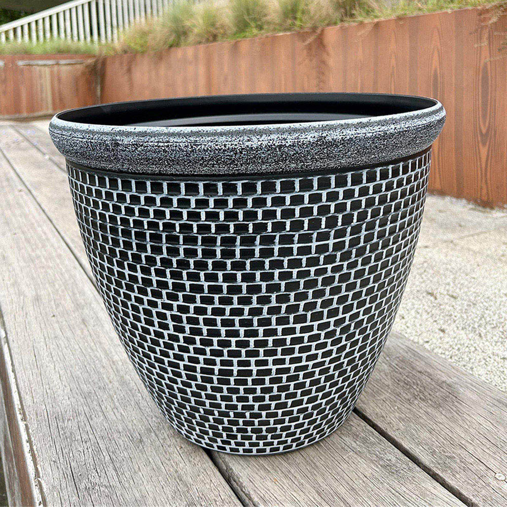 Gr8 Garden Cromarty White Plastic Round Plant Pot 36cm 2 Pack Image 4