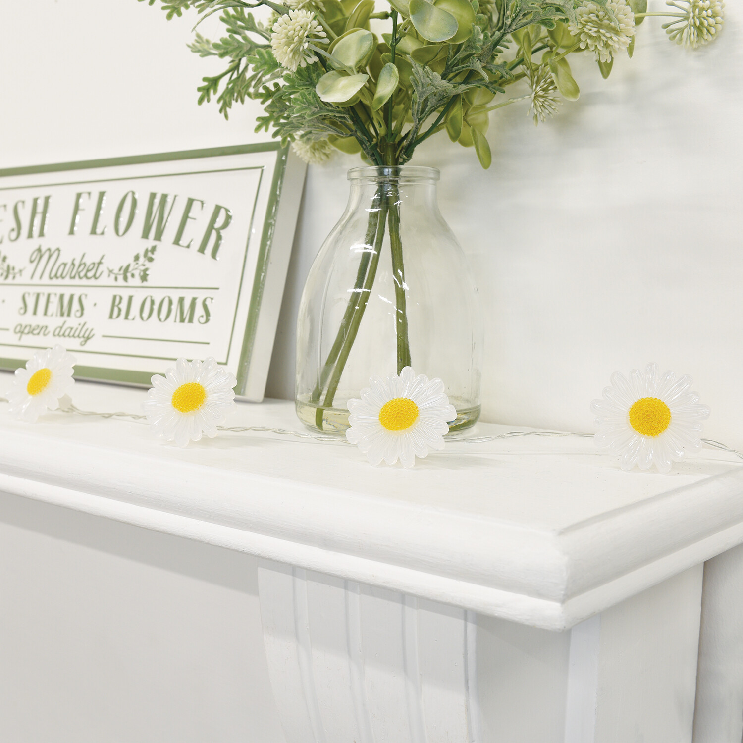 20 LED Daisy String Light Clear and Yellow Image 2